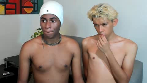 Alan and Criss - WE JUST FRIENDS WITH BENEFITS BOTH VERS online show from December 28, 2:33 am