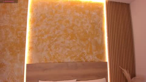 alana_2916 online show from November 4, 2:57 am