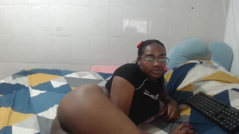 alana  online show from November 13, 9:50 pm