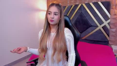 ALANA COX online show from January 14, 11:35 pm