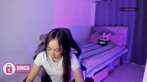 alana_pherson online show from August 4, 2:40 am