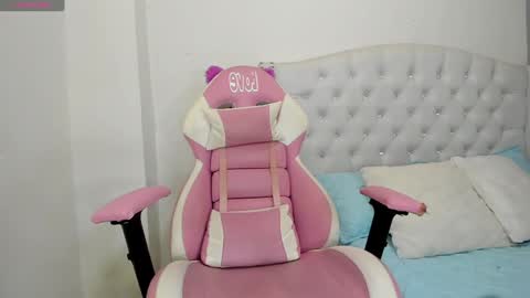 Alana. online show from February 1, 3:08 am