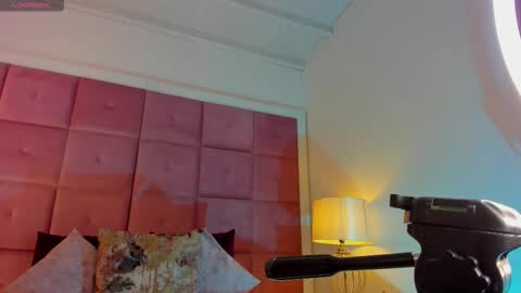 alanah_connors online show from January 10, 5:51 pm