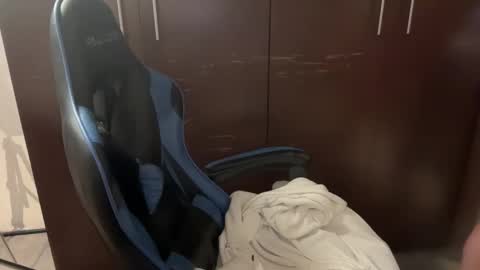 alanan881 online show from February 11, 2:15 am