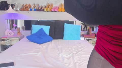 Alanna  online show from April 11, 7:45 am