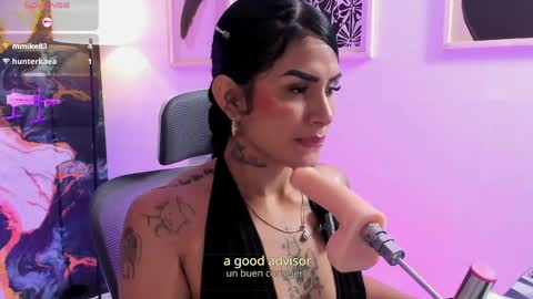 Alana online show from June 7, 8:14 pm