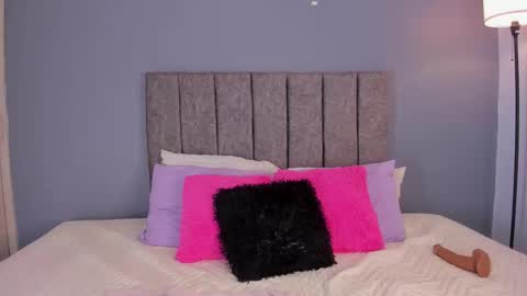 Alanna  online show from February 10, 11:57 am