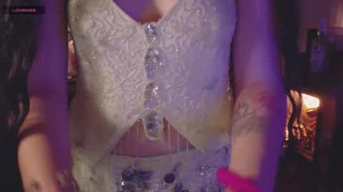 Snapshot of alaskagrace chatting on October 8, 3:24 am Alaska Grace       online show from October 8, 3:24 am