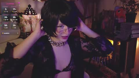 Snapshot of alaskagrace chatting on September 10, 4:35 am Alaska Grace       online show from September 10, 4:35 am