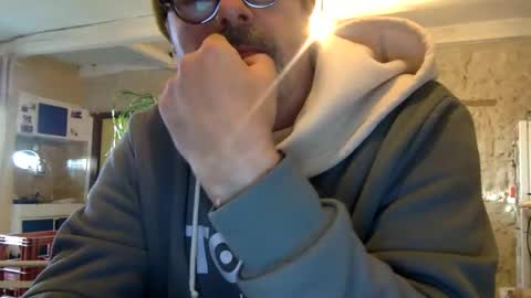 albandant online show from November 19, 3:11 pm