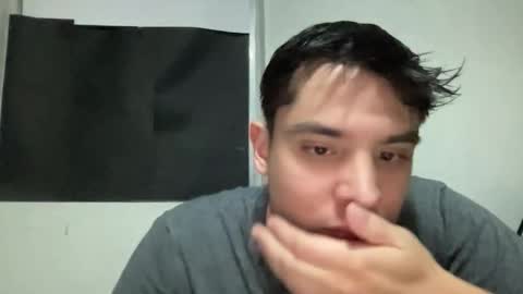 alber753713 online show from June 11, 2:22 am