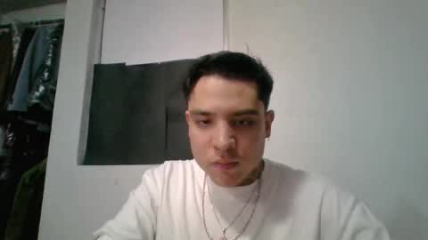 albertoarenas16 online show from June 3, 3:20 am