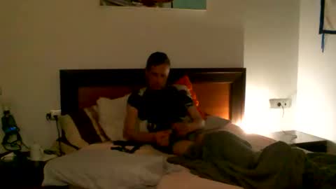 albertomaxchotex online show from April 8, 12:02 am