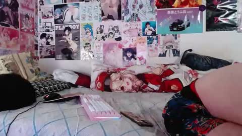 Snapshot of albertpainhate chatting on October 4, 11:35 pm Albert You can ------------ support me at  online show from October 4, 11:35 pm