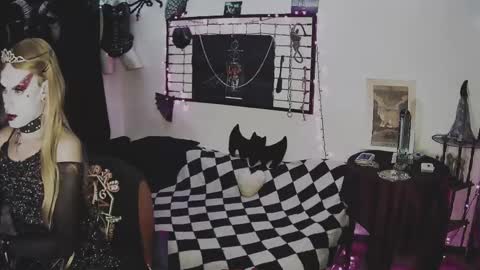 Mistic witch online show from February 26, 6:30 am