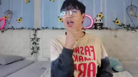 ale_aurarashi online show from December 2, 5:48 am