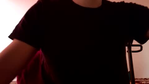 Snapshot of alecjohns123 chatting on February 18, 2:06 pm alecjohns123 online show from February 18, 2:06 pm