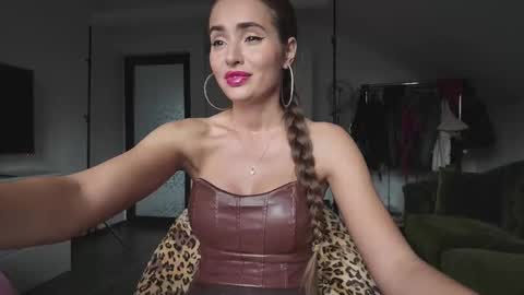 Alecssalove online show from October 14, 11:46 am