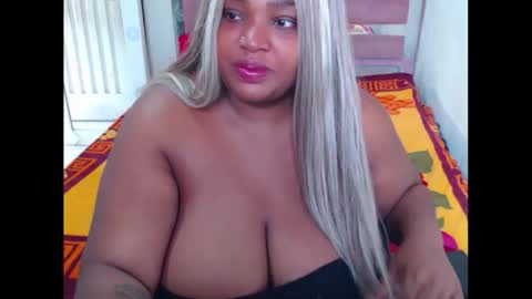 aleeinvein1 online show from June 7, 4:01 pm