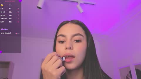 Alejandra online show from November 18, 11:46 am