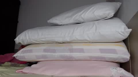 ale alejita  online show from February 12, 2:53 pm