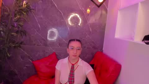 Aleja  online show from July 8, 9:29 pm