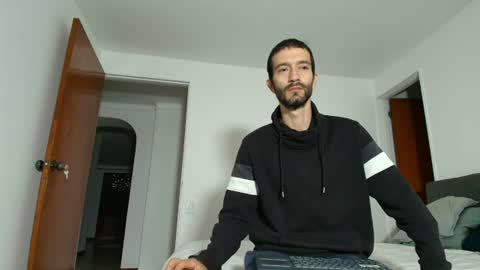 Alejandro Hernndez online show from July 5, 4:19 am