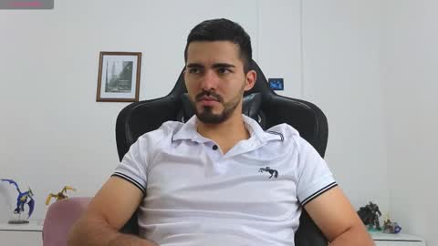 alejandroo_7 online show from September 9, 7:58 pm