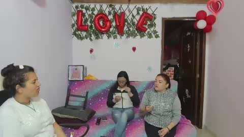 zoe and Kataleya online show from March 8, 12:41 pm