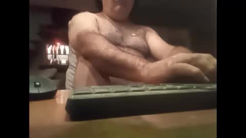 Snapshot of alejito16 chatting on February 17, 8:19 am alejito16 online show from February 17, 8:19 am