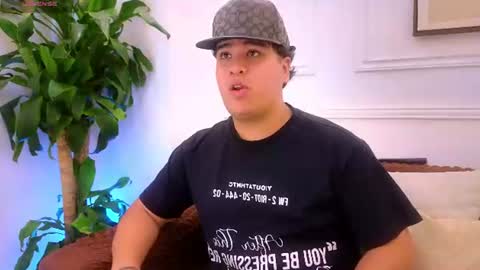 Alejo online show from August 4, 6:48 pm