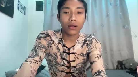 alejo_cute online show from June 1, 12:50 pm