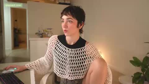 Ale online show from July 18, 1:07 am