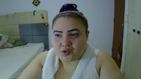 Alesia jones01 online show from April 6, 5:30 am