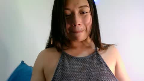 QUEEN OFF MILk  IM BACK  15 NOV online show from February 17, 12:20 am