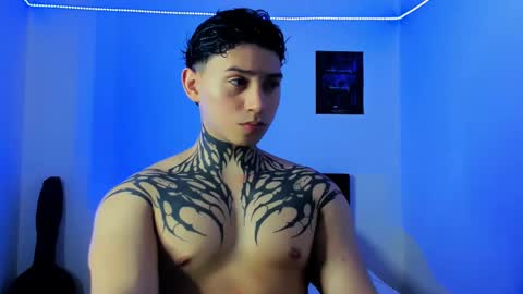 Snapshot of alessandro_wolf chatting on February 22, 1:11 am Alessandro online show from February 22, 1:11 am