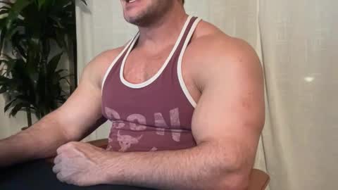 Snapshot of alessandrobuilder chatting on October 19, 6:23 pm Alessandrobuilder online show from October 19, 6:23 pm