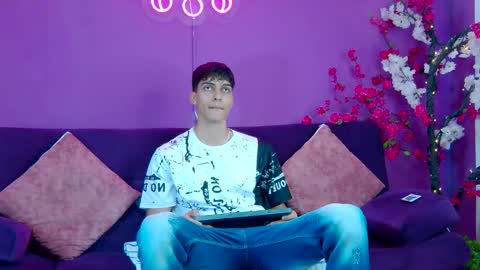 Alessio online show from November 30, 1:29 pm