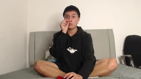 Owen online show from April 4, 5:20 pm