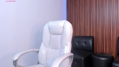 alex online show from January 15, 12:47 pm