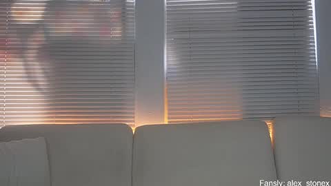 Alex Stone online show from February 5, 8:45 pm