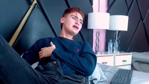 Snapshot of alex_millerss chatting on October 16, 9:35 pm ALEX online show from October 16, 9:35 pm