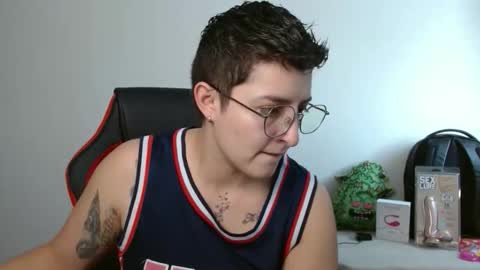 Snapshot of alex_parker07 chatting on October 19, 7:07 pm Alex Parker online show from October 19, 7:07 pm