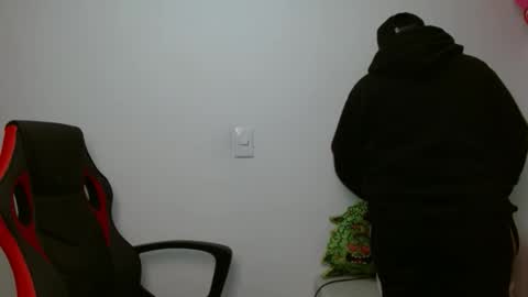 Snapshot of alex_parker07 chatting on October 15, 1:09 am Alex Parker online show from October 15, 1:09 am