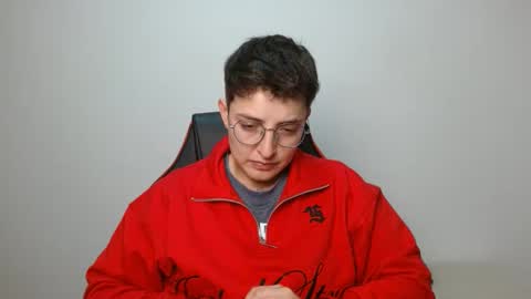 Snapshot of alex_parker07 chatting on September 30, 12:21 am Alex Parker online show from September 30, 12:21 am