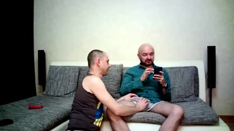 Alex and Tobey online show from January 17, 6:12 am