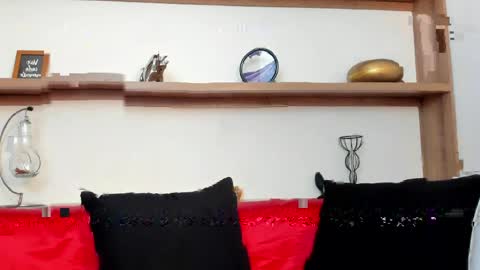 alex_wolf05 online show from April 7, 6:21 pm