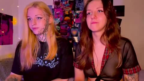 alexalarose online show from April 22, 2:30 am