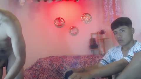 chicos hot online show from September 30, 2:05 pm