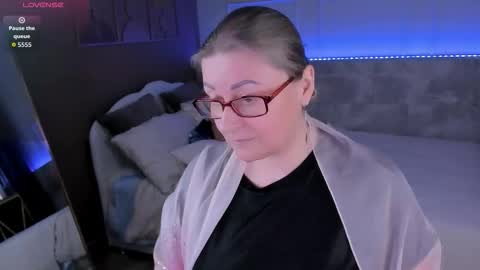 Alexandra online show from March 18, 9:42 pm